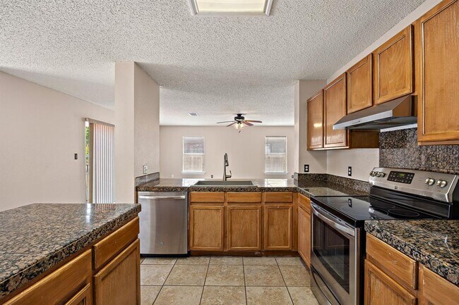 Building Photo - 12943 Dionysus Dr