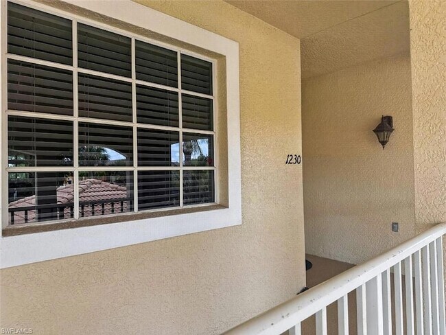 Building Photo - 8175 Celeste Dr