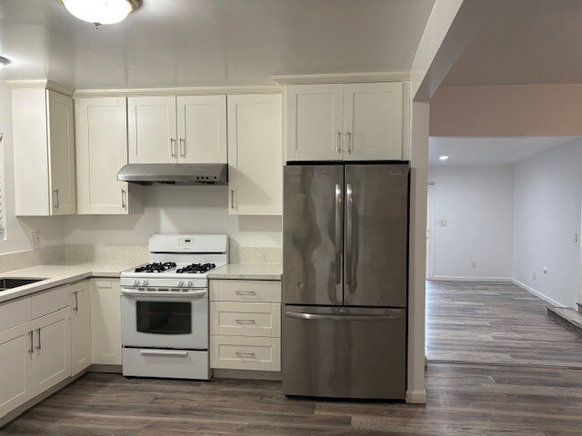 Building Photo - 3434 W 171st St