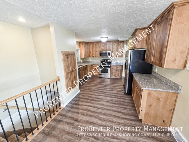 Building Photo - 1162 Collins Blvd