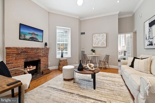 Building Photo - 1718 Corcoran St NW