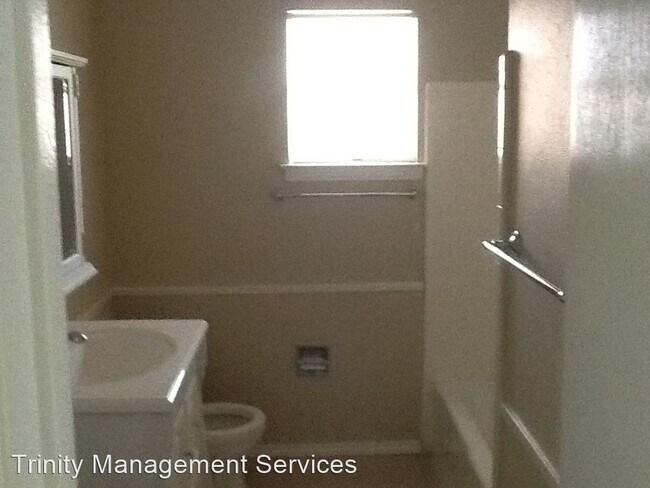 Building Photo - 3 br, 2 bath House - 416 Pecan