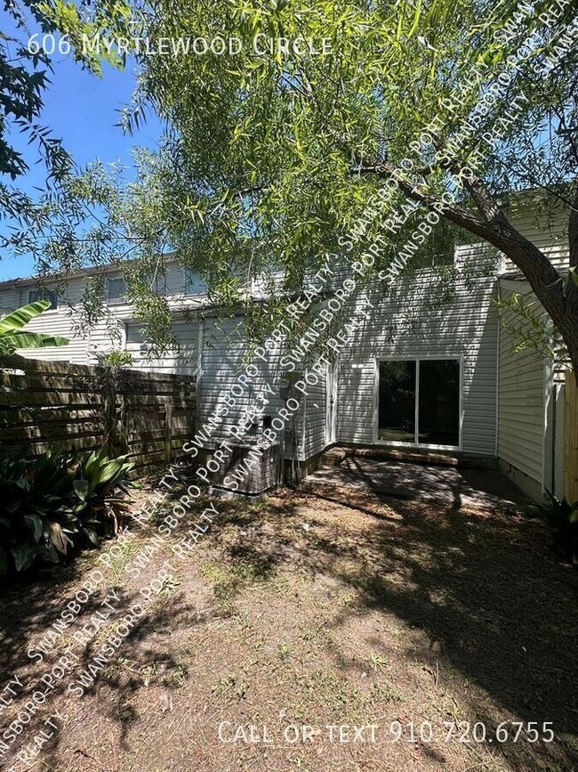 Building Photo - 606 Myrtlewood Cir