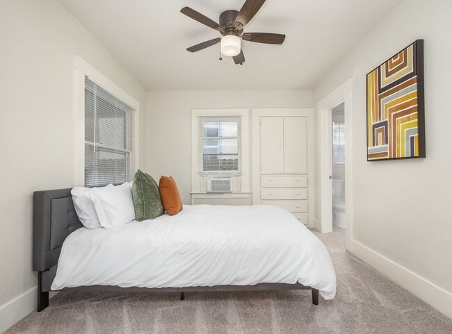 Building Photo - Cozy 2 bedroom cottage in Tower District