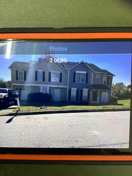 Building Photo - 2979 Kenville Ln