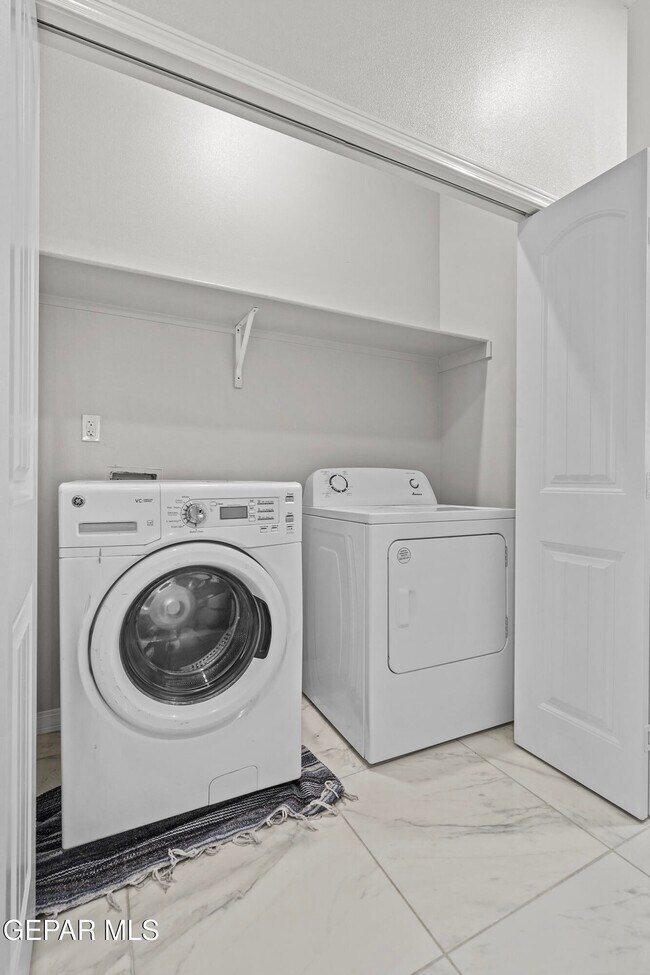 Building Photo - 12681 Don Norte St