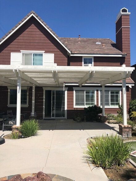 Covered Patio - 2 Cousteau Ln