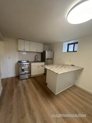 Building Photo - 32 Reedsdale St