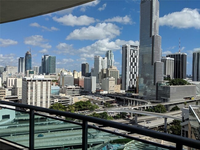 Building Photo - 350 S Miami Ave