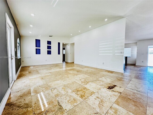 Building Photo - 18201 SW 149th Ave