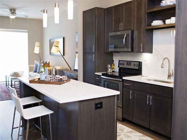 Building Photo - 806 Jackson Hill St