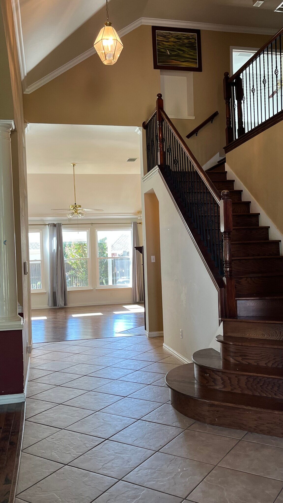 Building Photo - 1324 Hillcrest Dr