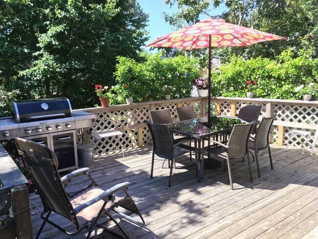 Building Photo - 32 Surf Dr