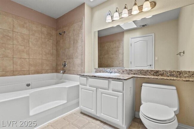 Building Photo - Centrally located 2 bedroom condo