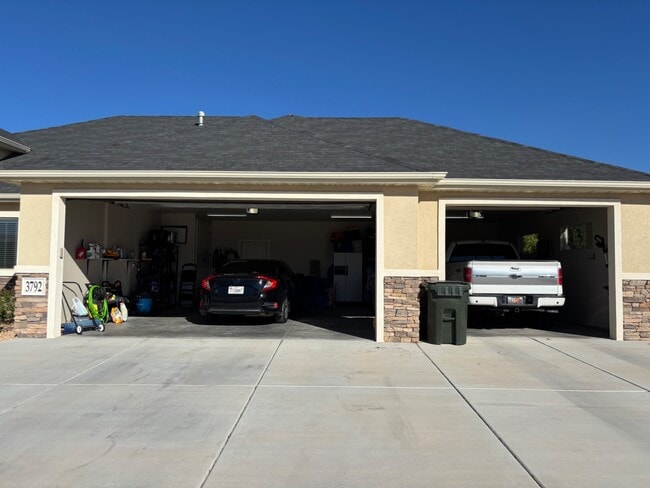 Building Photo - 3792 250 E