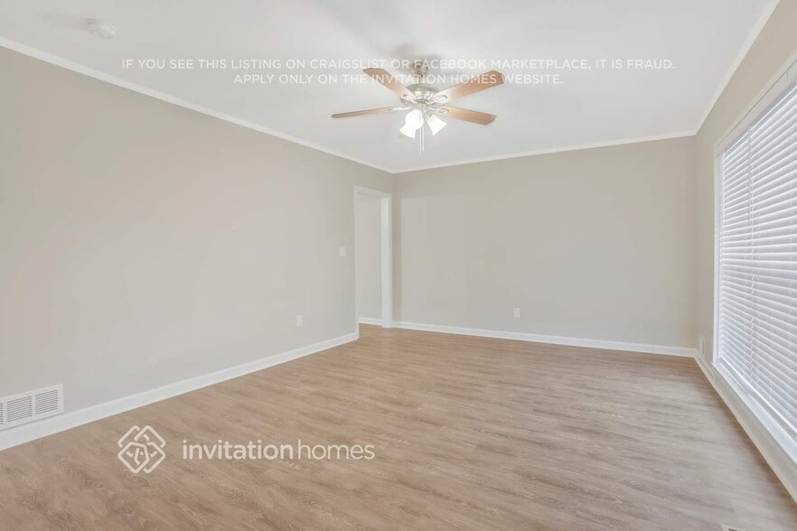 Building Photo - 2145 Green Forrest Dr