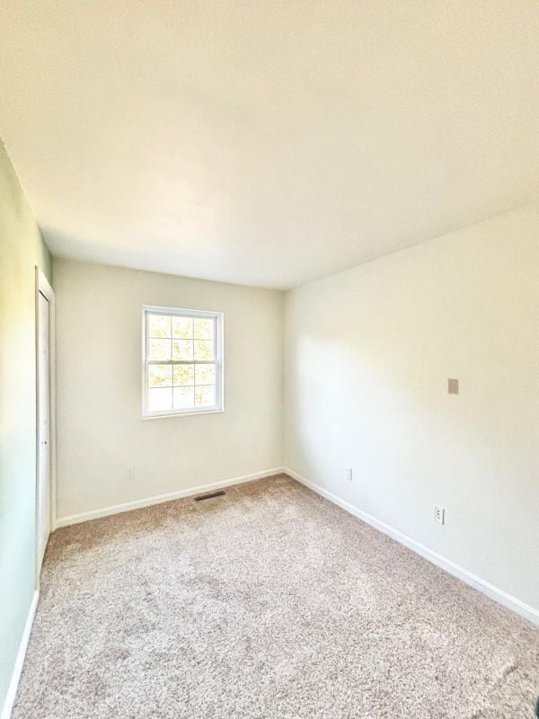 Building Photo - 15 Lenox Ct