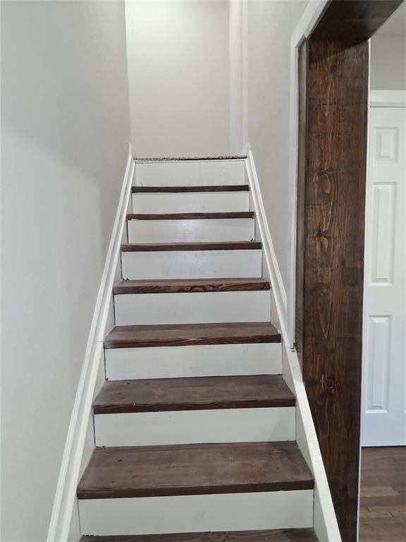 Building Photo - 6121 W 40th St