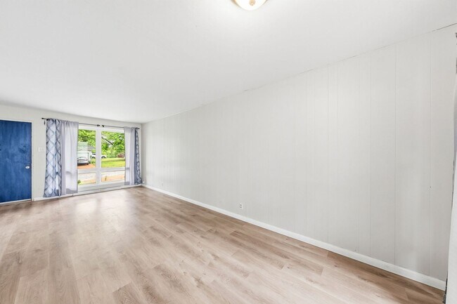 Building Photo - 3034 Forge Dr