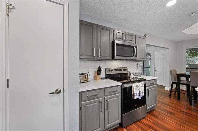 Building Photo - 2530 Seven Hills Dr