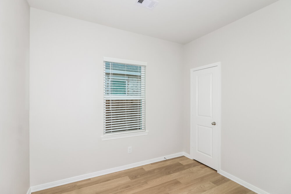 Building Photo - 416 Mustang Trot Dr