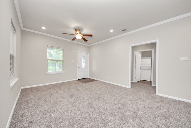 Building Photo - 3703 Lila St
