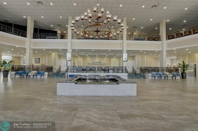 Building Photo - 476 Tilford V