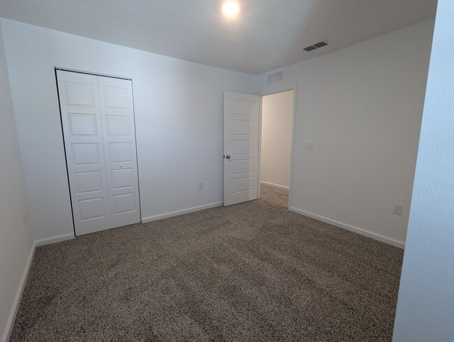 Building Photo - BRAND NEW 3 Bedroom, 2.5 Bath Townhome located on the Westside - CLOSE TO NAS JAX, RESTAURANTS, S...