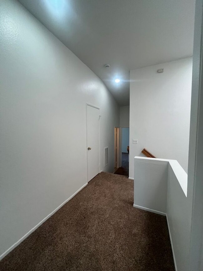 Building Photo - 2235 Indigo Hills Dr