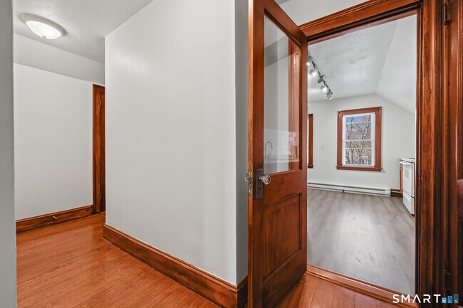 Building Photo - 225 Winthrop St