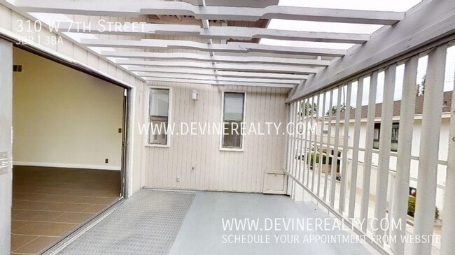 Building Photo - 310 W 7th St