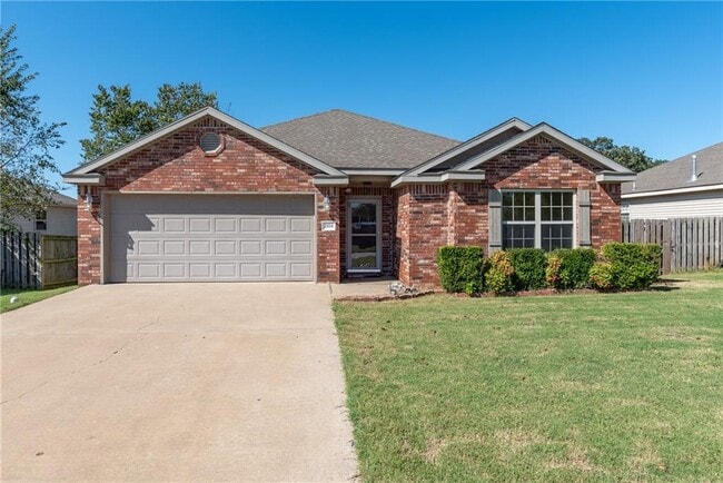 Building Photo - 2804 S C St