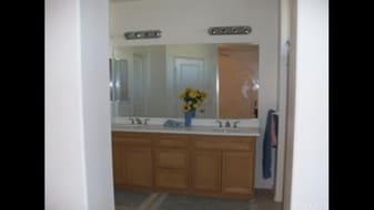 Building Photo - 1645 Beaver Creek