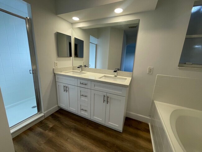 Building Photo - 13335 SW 144th Ter