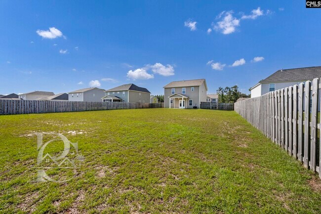 Building Photo - 9 Spinney Ct