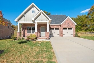 Building Photo - Spacious Home with Loft & 2-Car Garage in Prime Location in Hardin Valley school district!