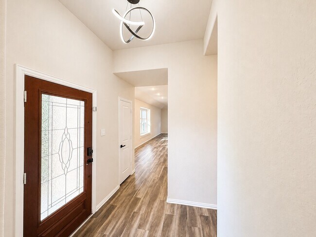 Building Photo - 15230 Stuart Bat Cave Ln