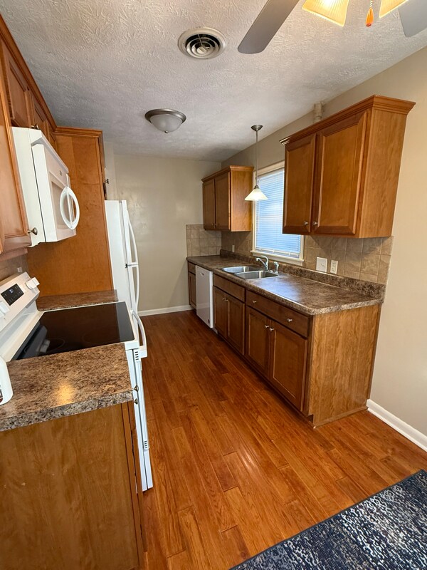 Building Photo - 711 S 68th Ave