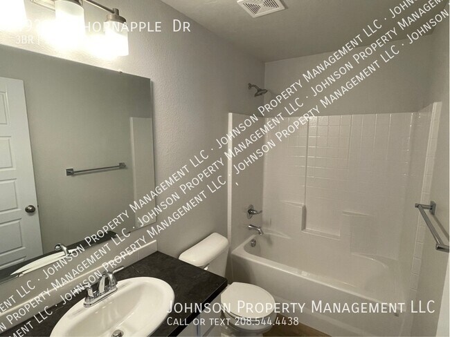 Building Photo - 4935 W Thornapple Dr