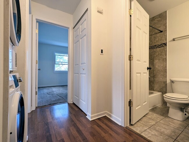 Building Photo - 334 Marcia Ct