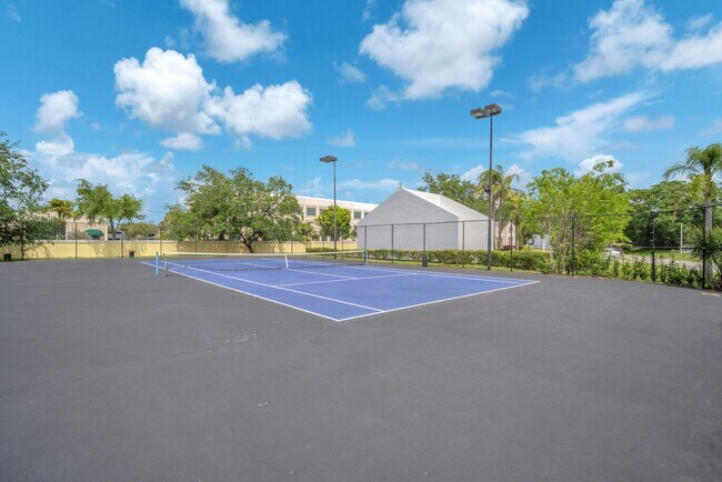 Building Photo - SINGER USA LLC