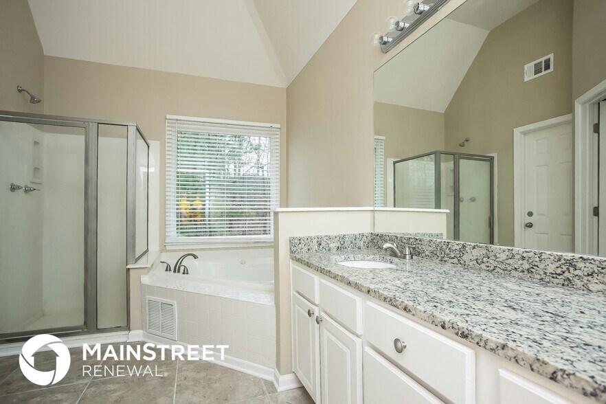 Building Photo - 991 Laurel Springs Ln SW