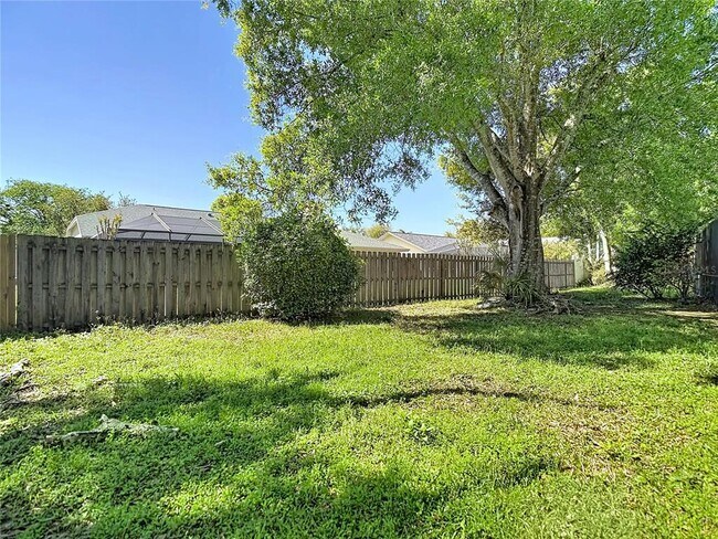 Building Photo - 4072 Belmoor Dr