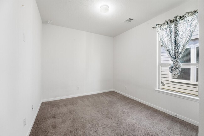 Building Photo - 4915 Gazelle Leap Ln