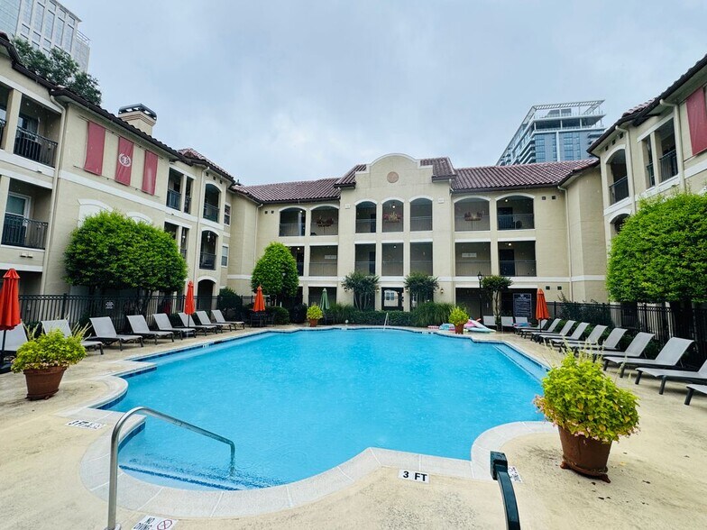 Building Photo - 955 Juniper St NE