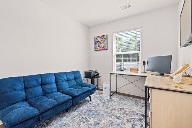 Building Photo - 940 Society Cir