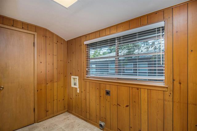 Building Photo - 4909 Overton Ave