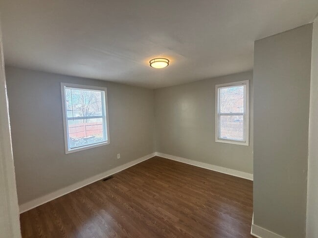 Building Photo - 15065 Gilchrist St