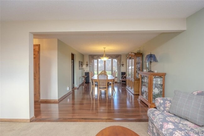 Building Photo - 6784 Bear Ridge Rd