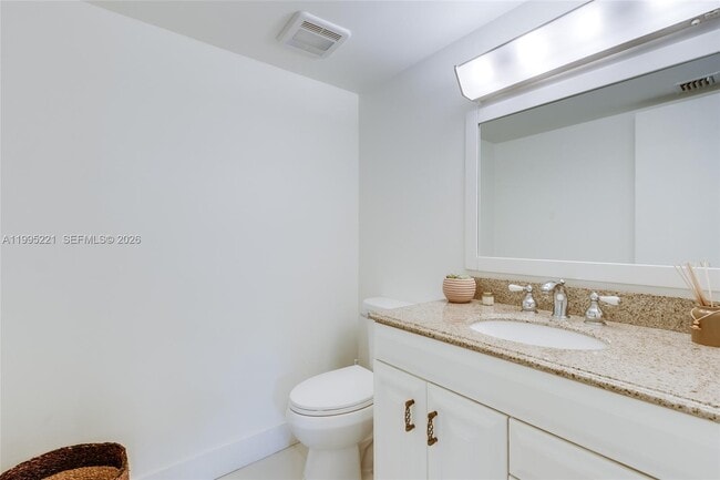 Building Photo - 1651 NE 115th St